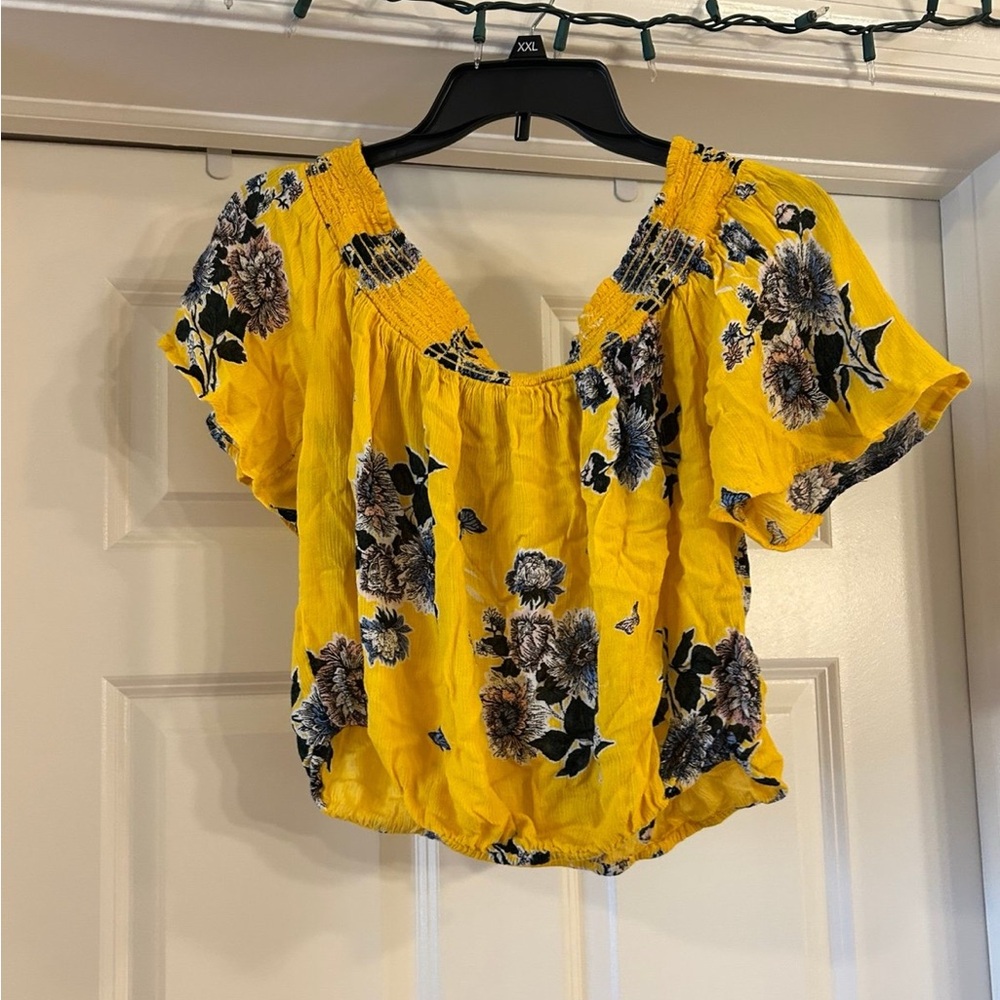 Yellow off the shoulders top